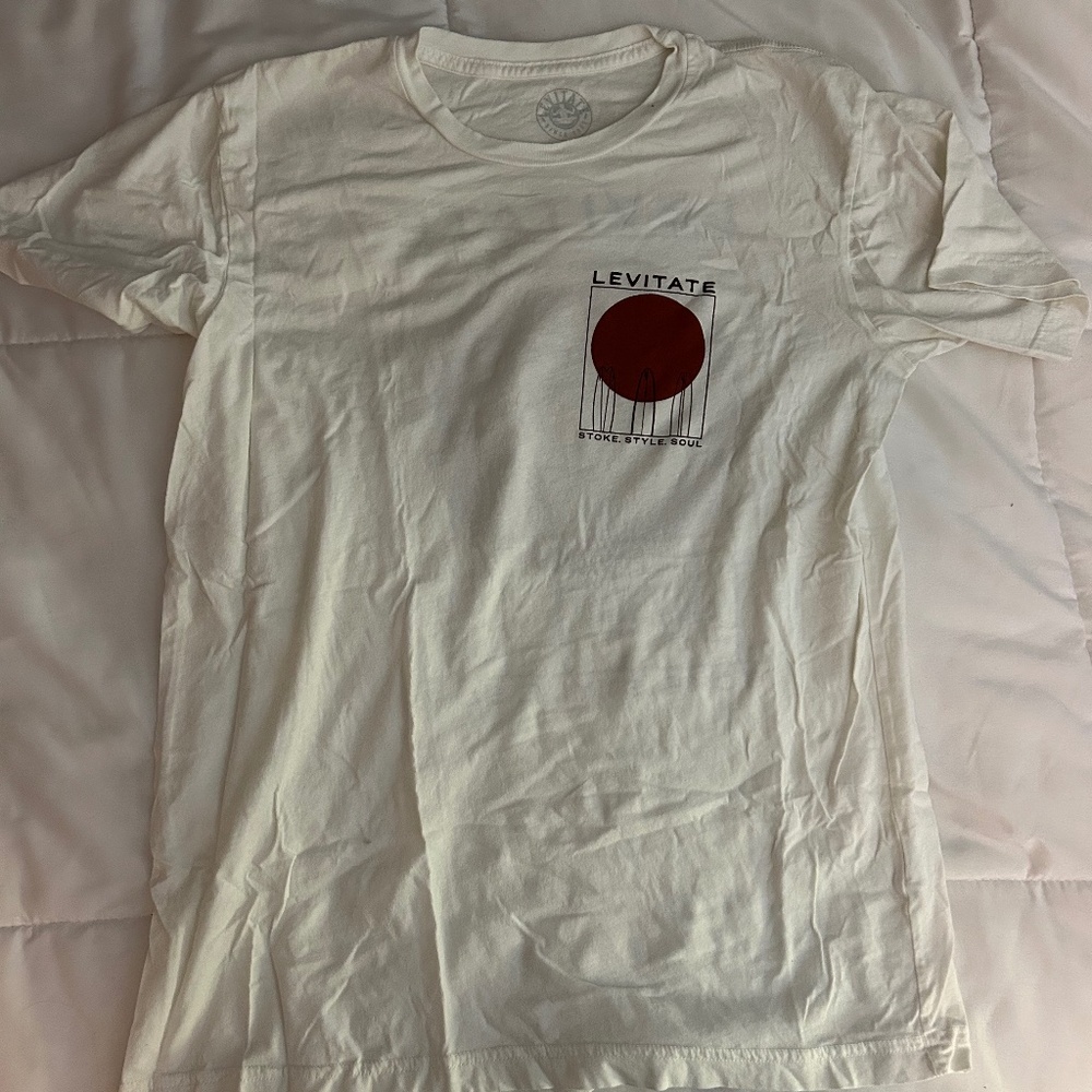 Levitate graphic white t-shirt